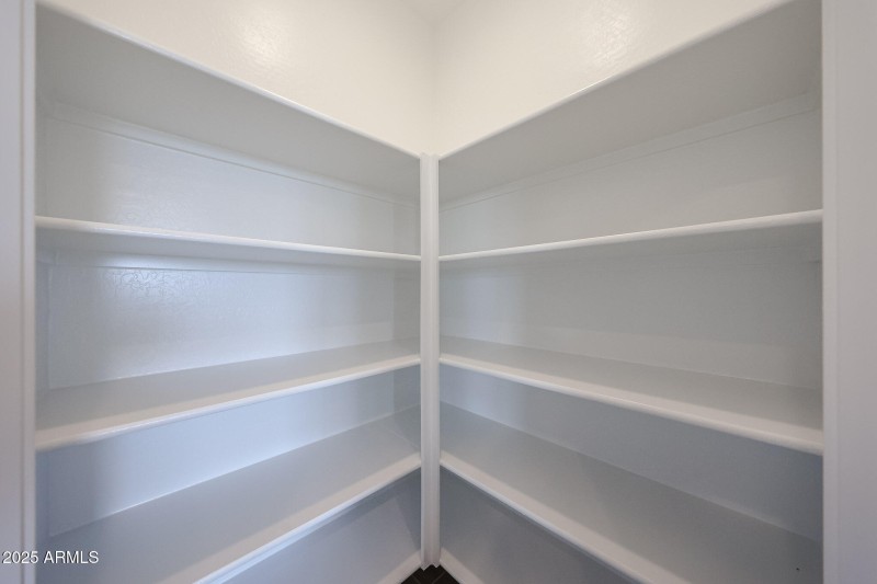 25-Century-Communities_Lakes-at-Rancho-E