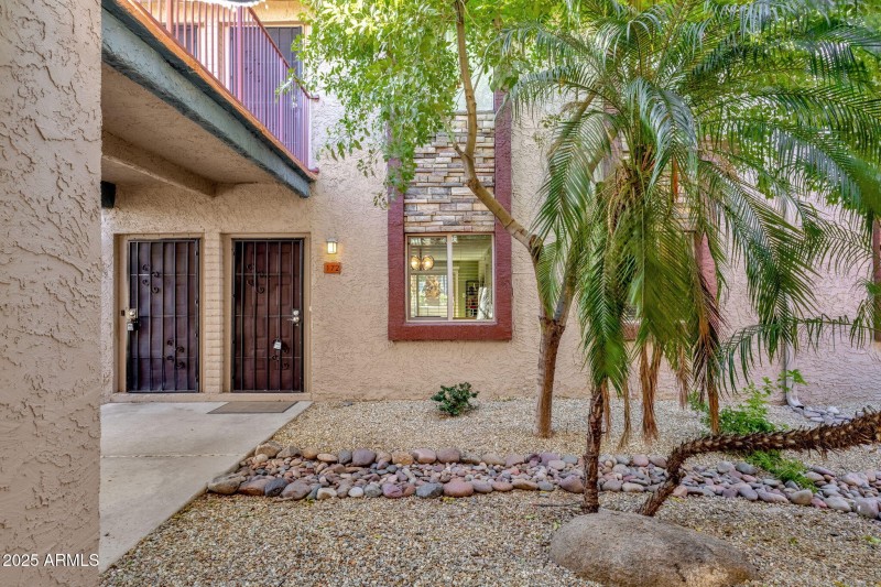 6-web-or-mls-4354-n-82nd-st-172