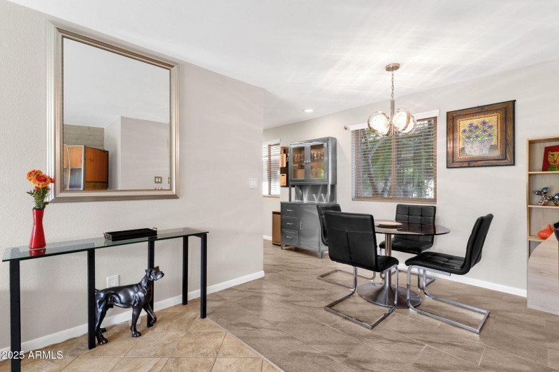 13-web-or-mls-4354-n-82nd-st-172