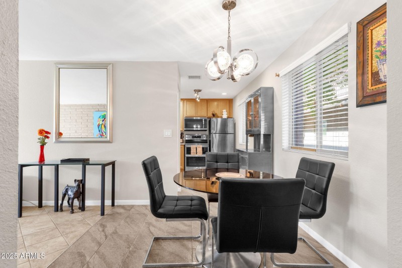 14-web-or-mls-4354-n-82nd-st-172