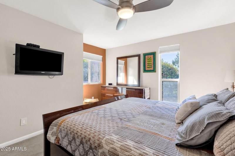 29-web-or-mls-4354-n-82nd-st-172