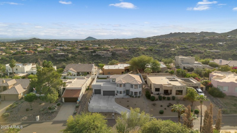 68-web-or-mls-DJI_0354