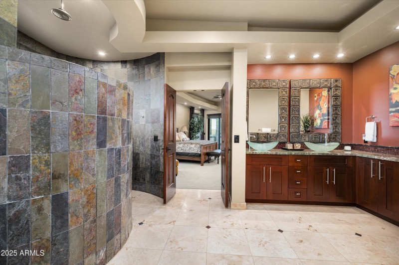 030_Primary Bathroom