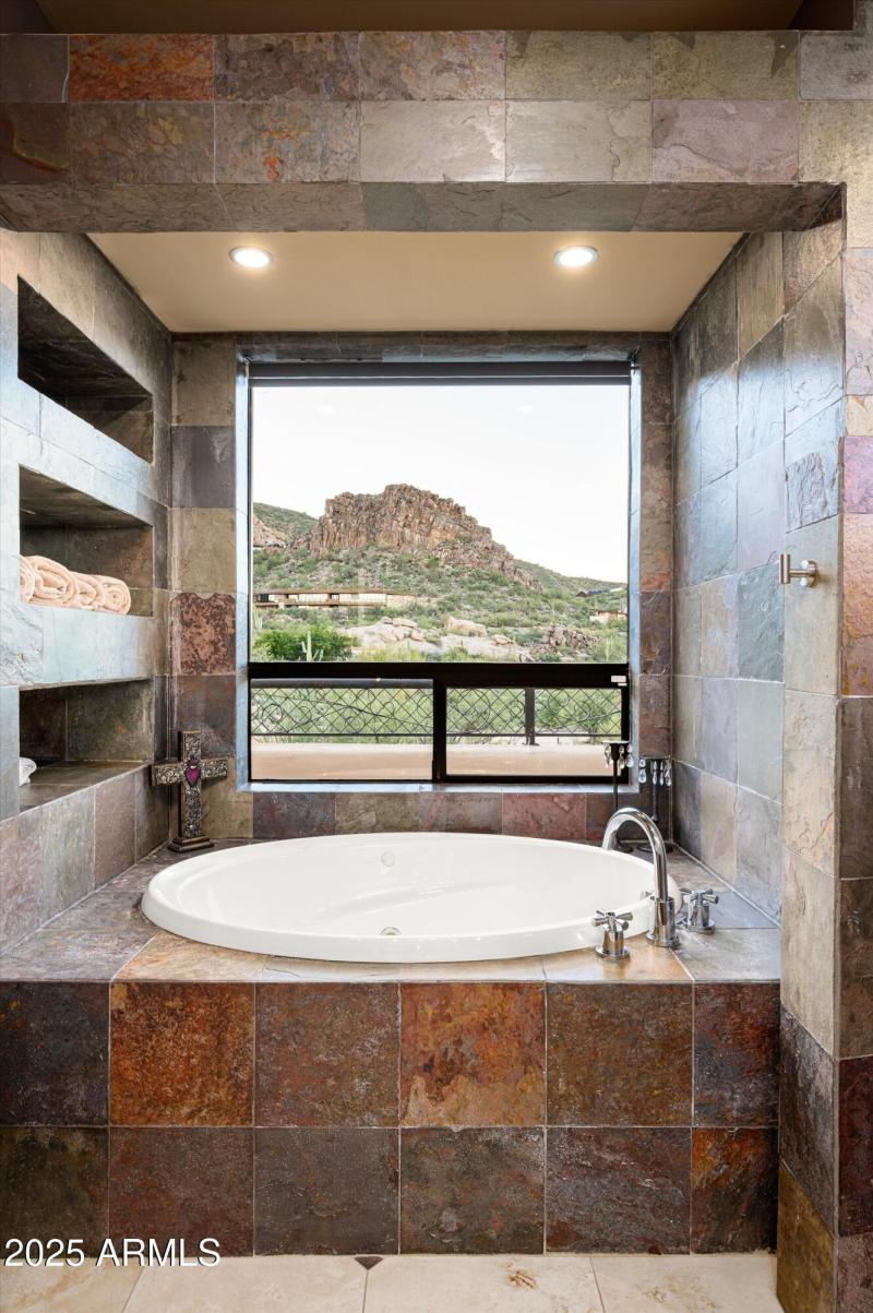 043_Guest Room Ensuite