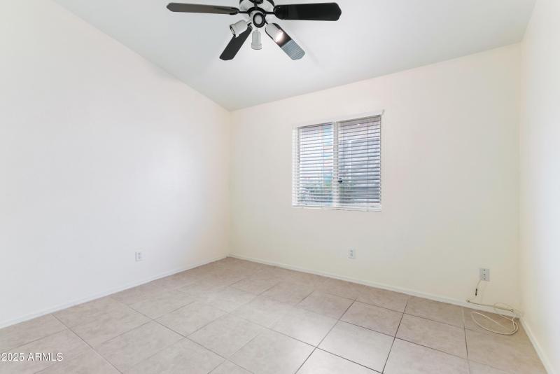 23_7414 w eugie ave-23