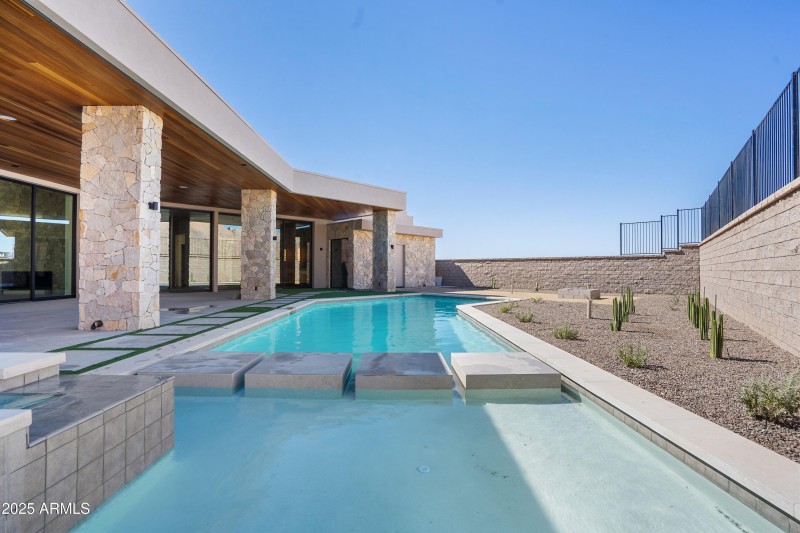 052_Covered Patio Pool