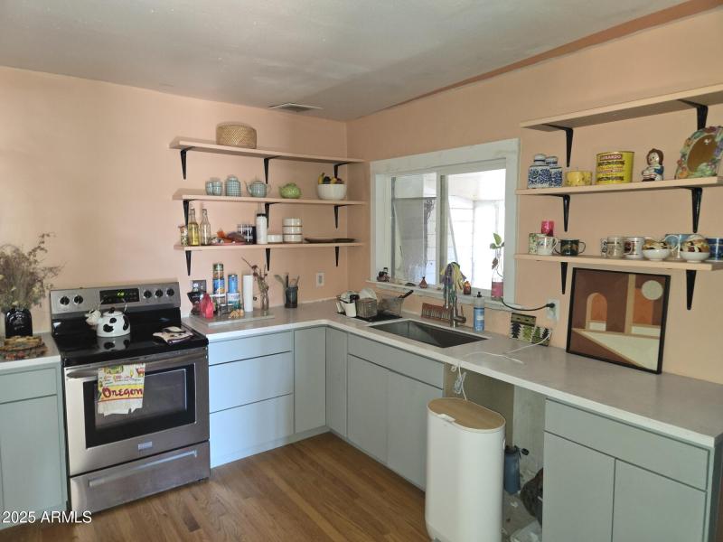 20251104_122236_resized