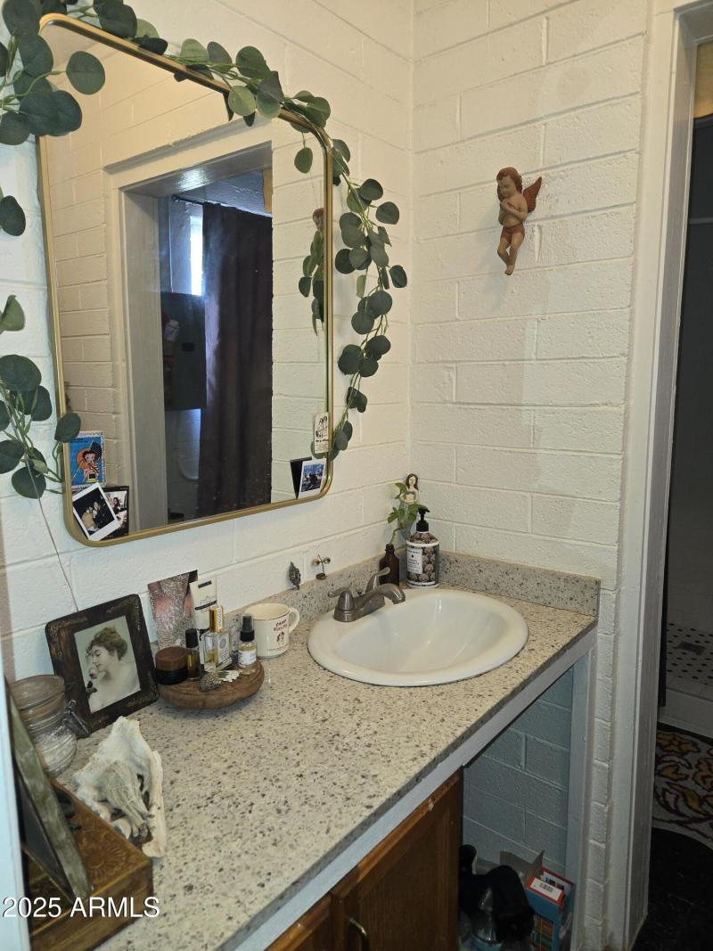 20251104_122413_resized