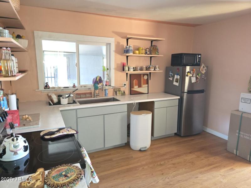 20251104_122257_resized