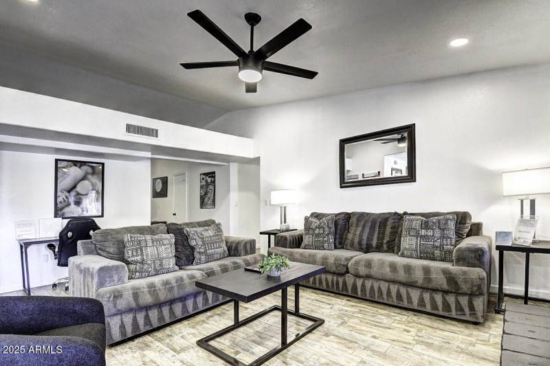 4524 E Kelton Lane Copy (5)