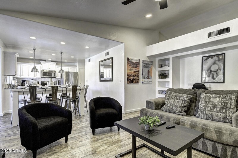 4524 E Kelton Lane Copy (6)