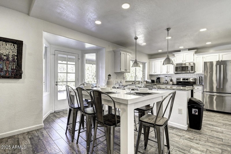 4524 E Kelton Lane Copy (7)