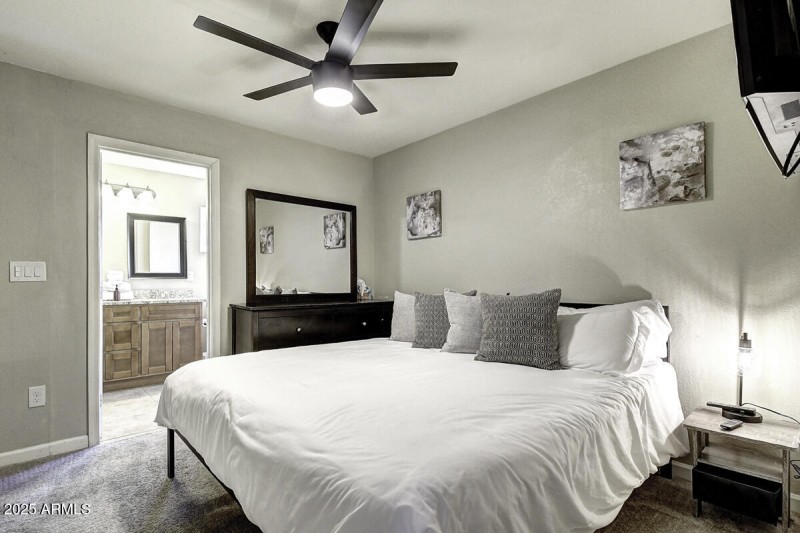 4524 E Kelton Lane Copy (21)