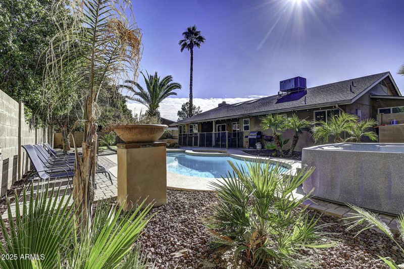 6250 E Janice Way (11)