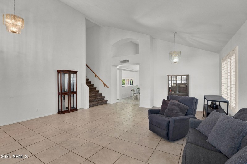 12-web-or-mls-4257 E Michelle Ave - 6