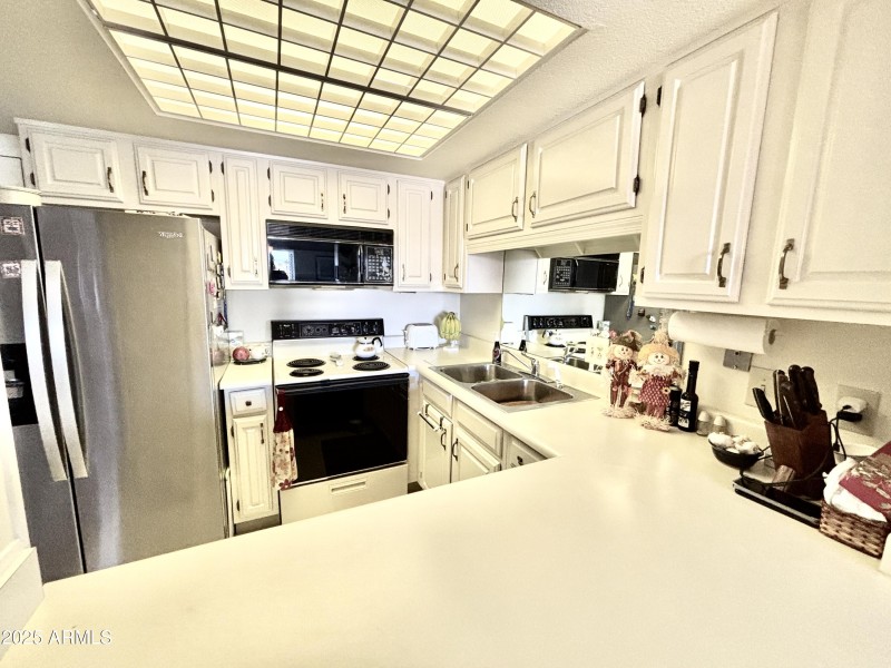 White oak kitchen cabinets