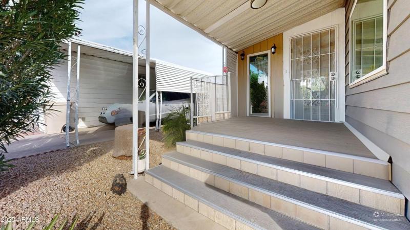 11411-N-91st-Ave-Staircase-Defurnished