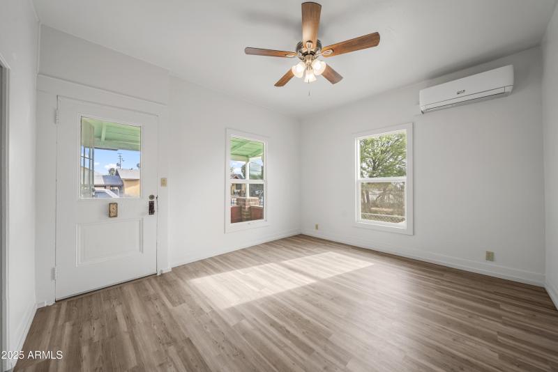 5.166 N Jefferson Street