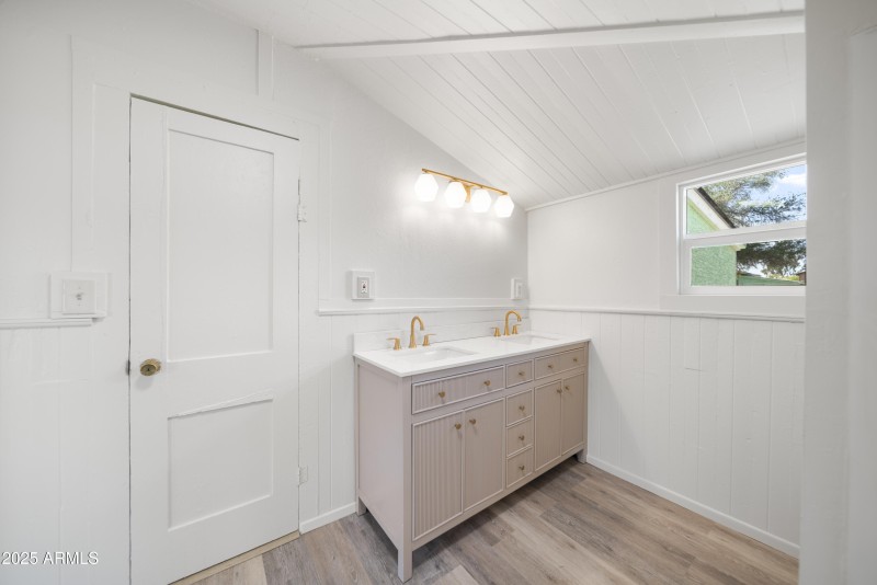 15.166 N Jefferson Street