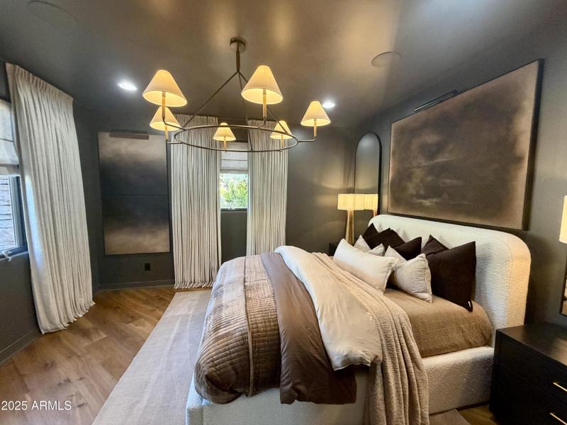 2466 S PINYON VILLAGE