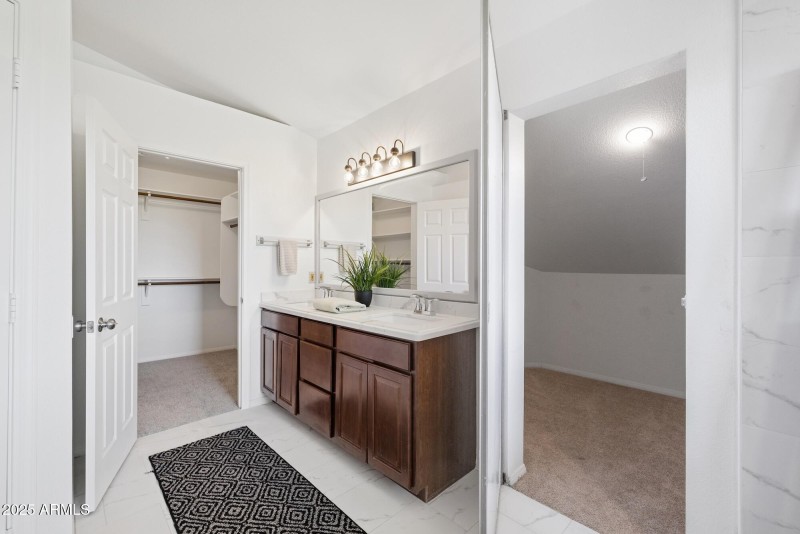 Primary Bath/Bonus closet