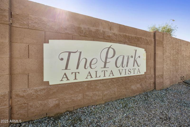 3-web-or-mls-_TM_7160