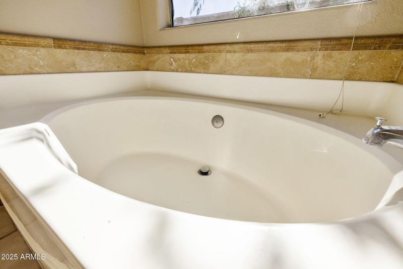 25-web-or-mls-_TM_6979