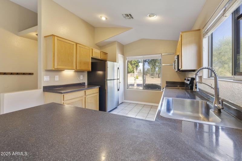 28-web-or-mls-_TM_7001