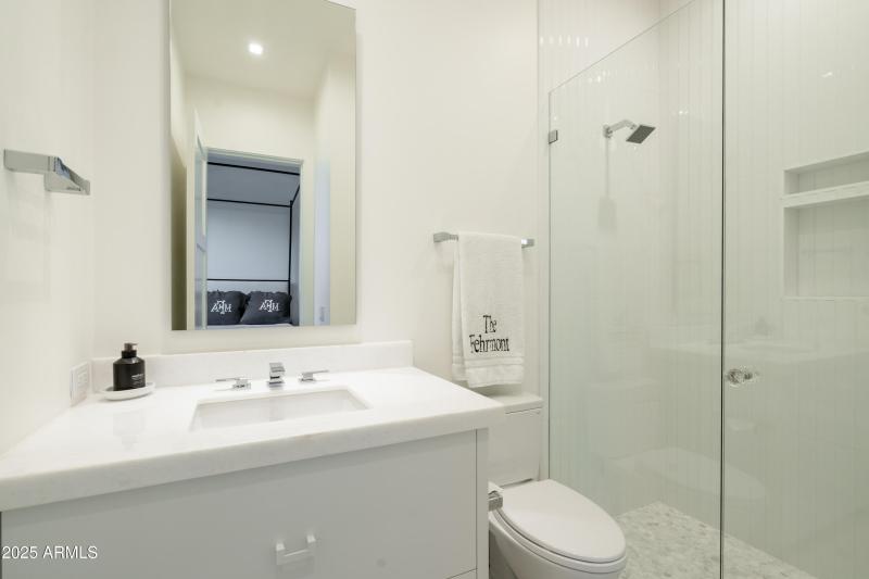 Ensuite 2 Bathroom