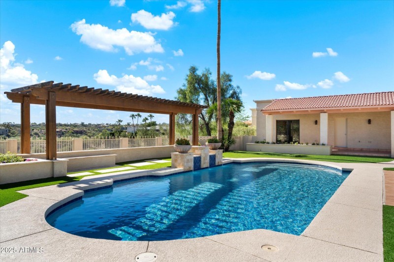 Relaxing Backyard Setting