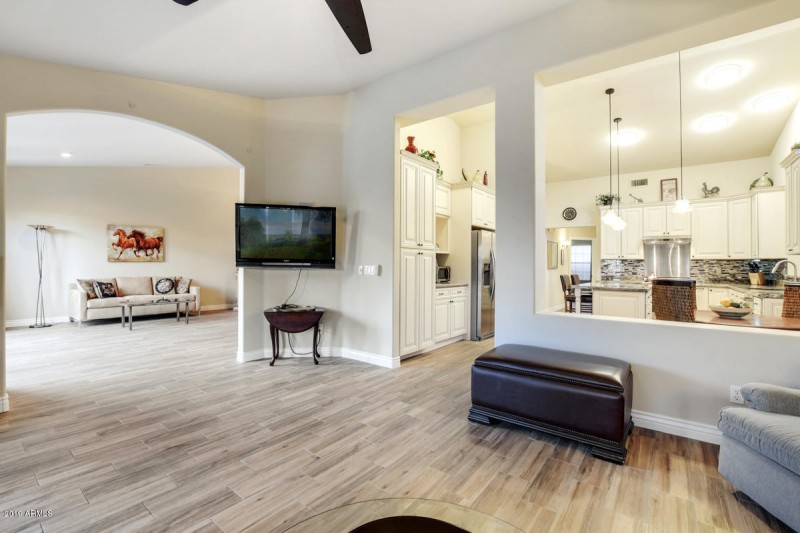 4224-East-Spur-Drive-19