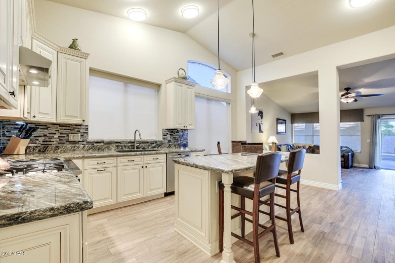 4224-East-Spur-Drive-22