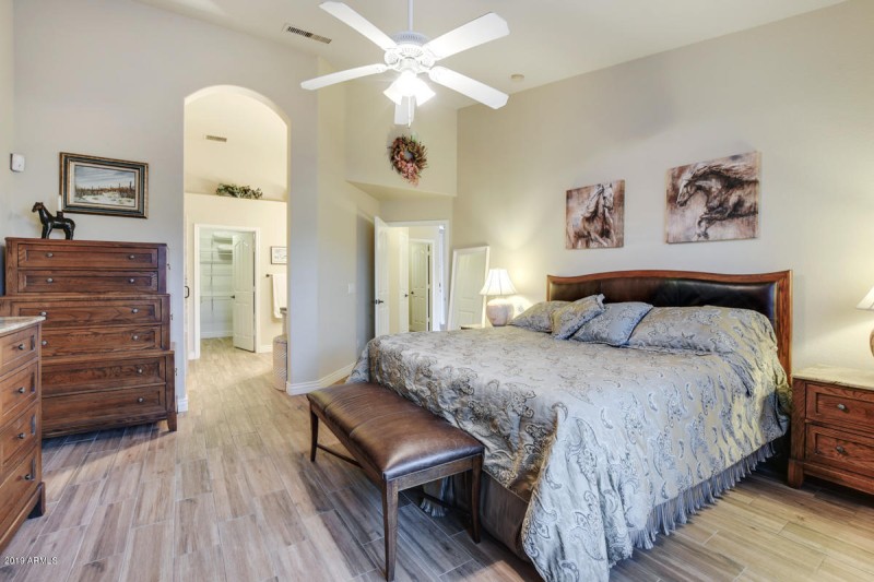 4224-East-Spur-Drive-31