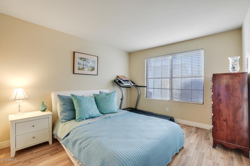 4224-East-Spur-Drive-39