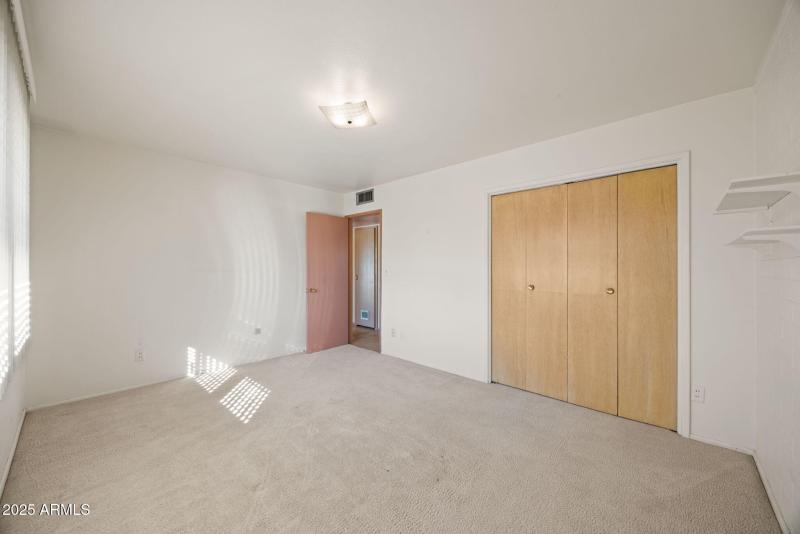 12-web-or-mls-11002-w-greer-ave