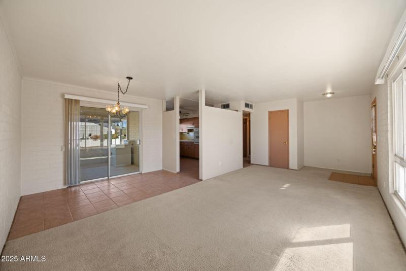 6-web-or-mls-11002-w-greer-ave