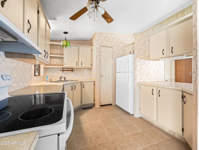 13-print-18278 PM Henley Ave-13