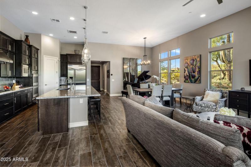 25-web-or-mls-D46A0422 copy