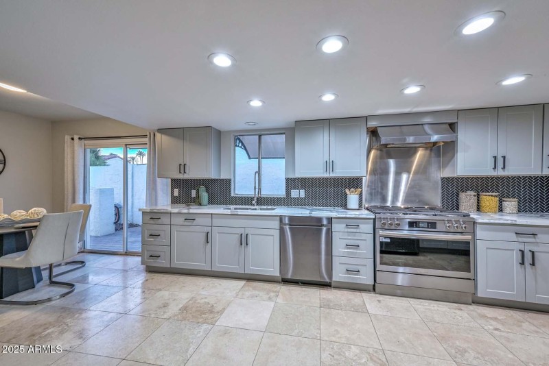 Kitchen-Breakfast Room