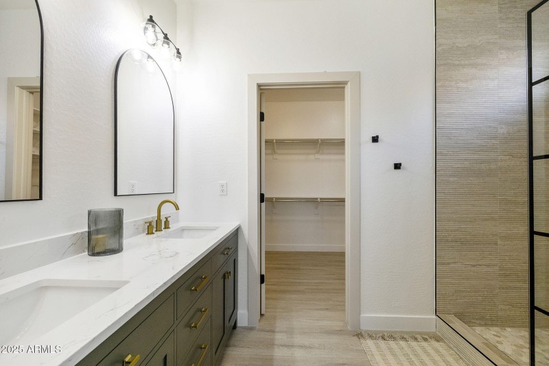 54-web-or-mls-_TM_7263