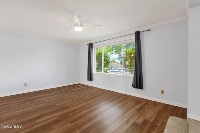 8-web-or-mls-1704-e-bell-de-mar-dr