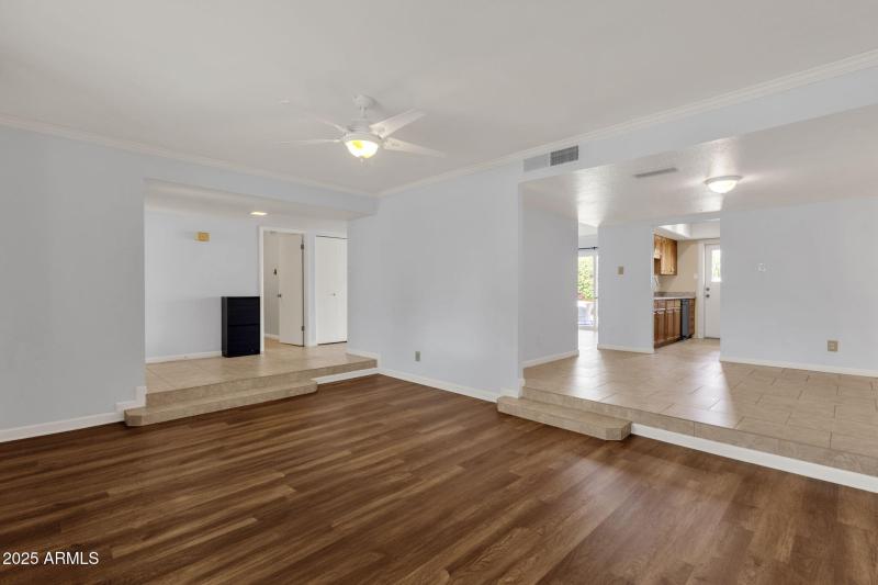 10-web-or-mls-1704-e-bell-de-mar-dr