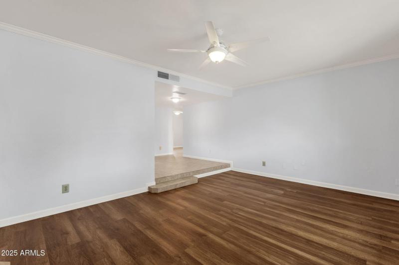 11-web-or-mls-1704-e-bell-de-mar-dr