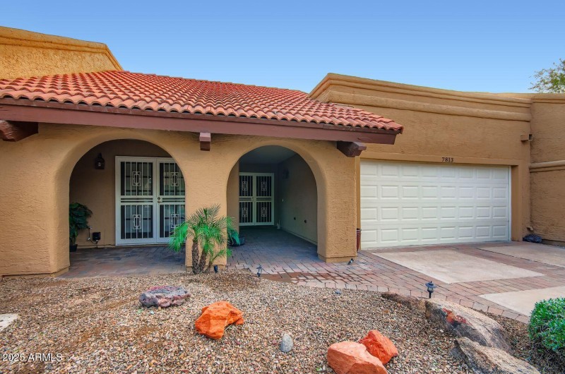 7813 East Coronado Rd - Web Quality - 00