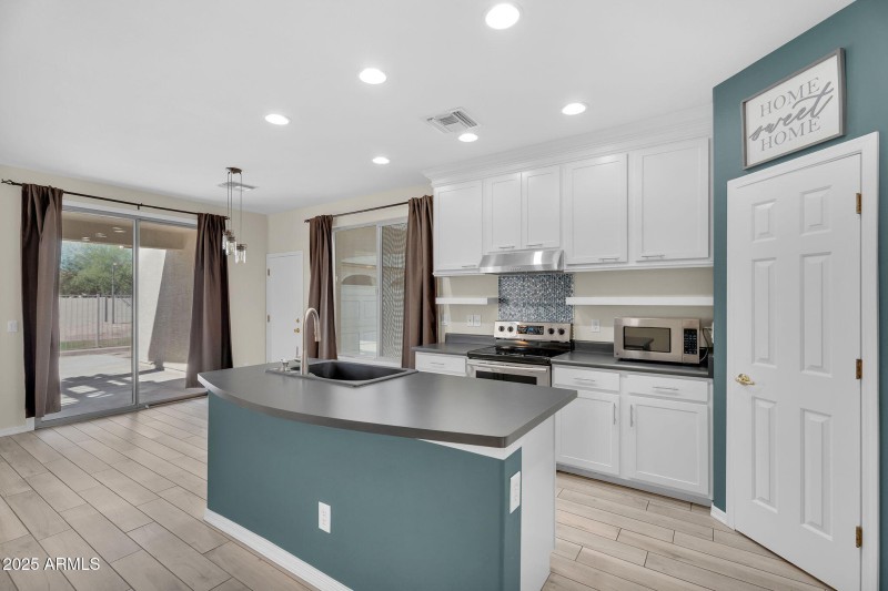 8-web-or-mls-California-8