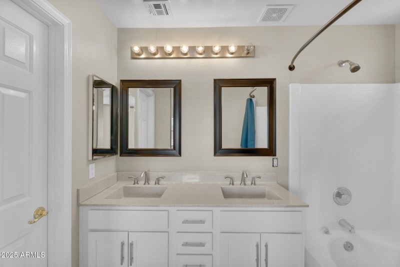 23-web-or-mls-California-32