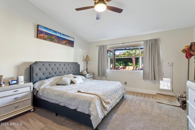 21-web-or-mls-4740-e-villa-maria-dr