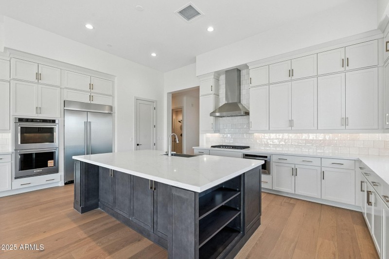 17-web-or-mls-Quinn-15