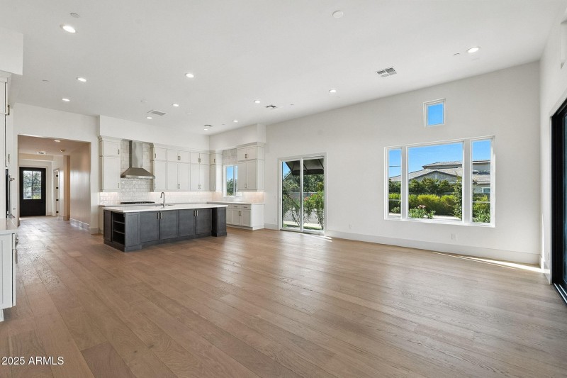 12-web-or-mls-Quinn-10