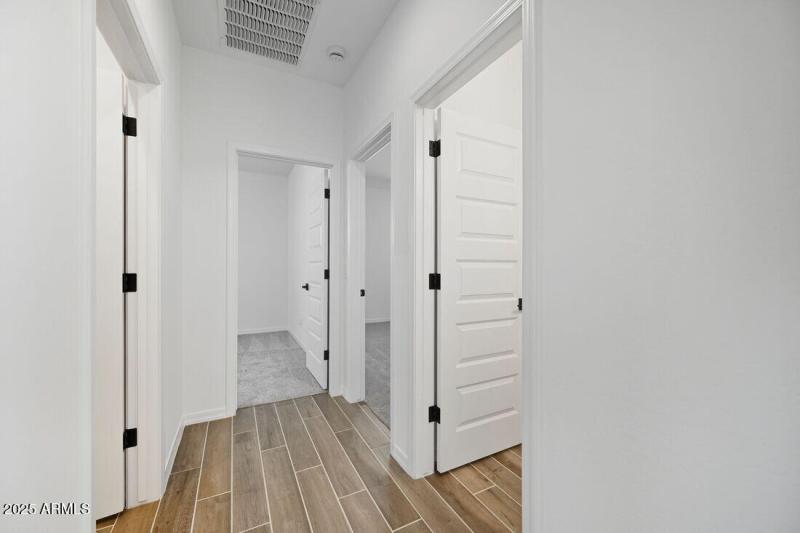 8827 W PASADENA Avenue - Ready Now!